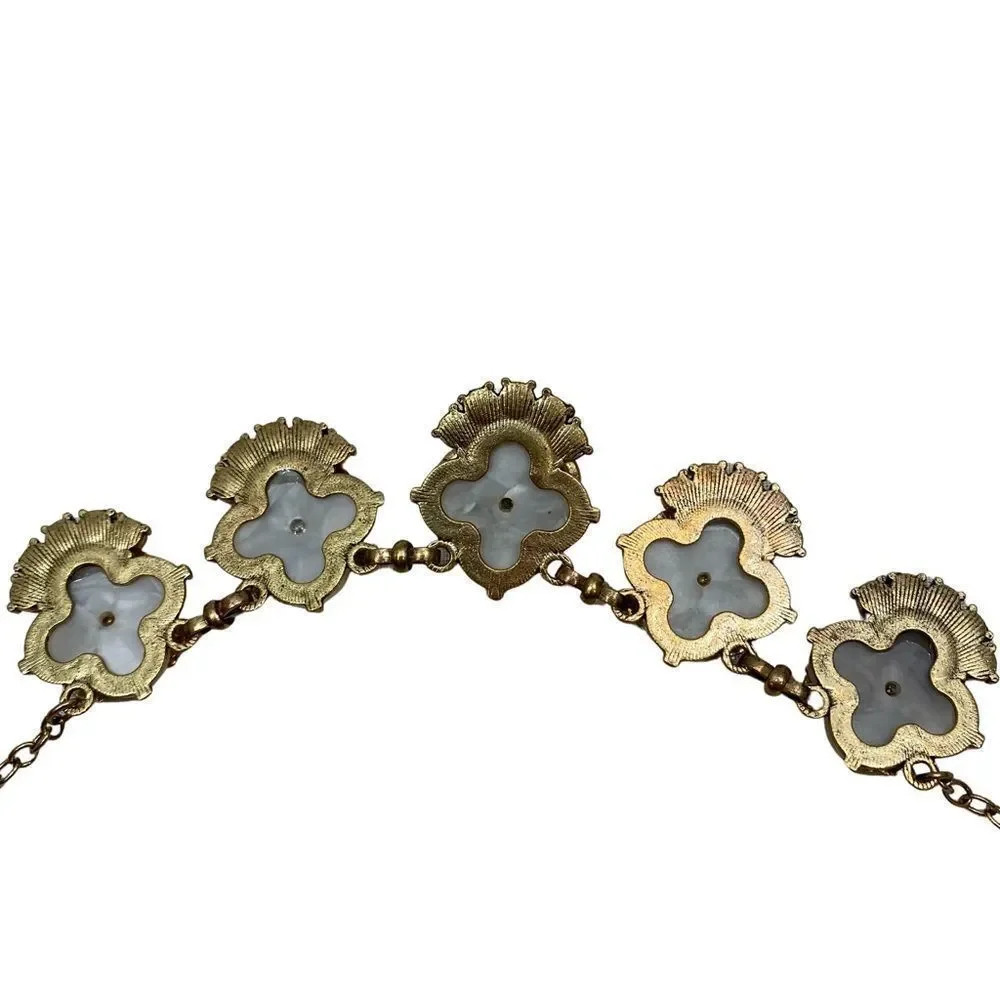 NWOT Antiqued Gold Tone Neutral Tone Statement Necklace‎